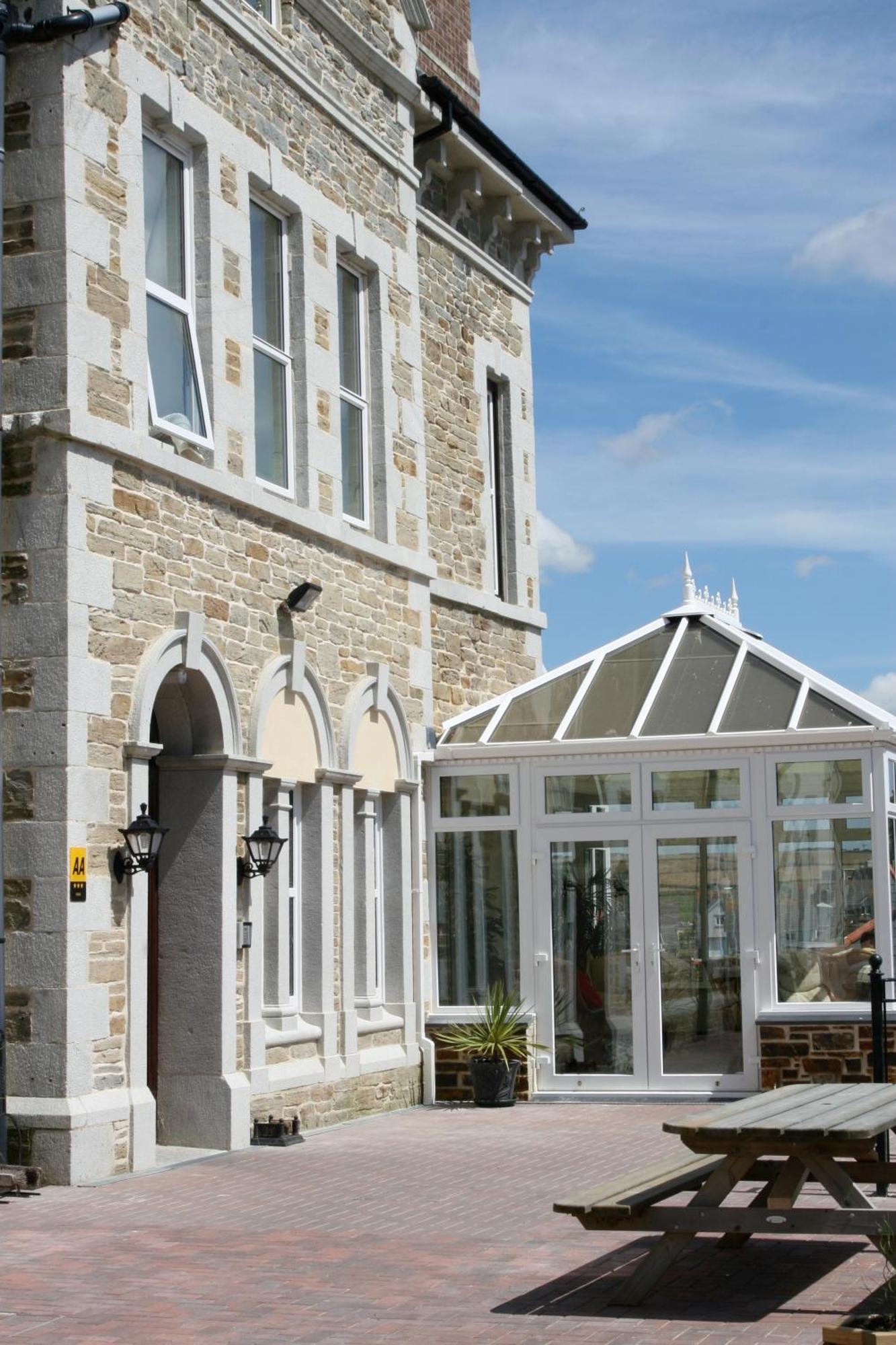 Sure Collection By Western Porth Veor Manor